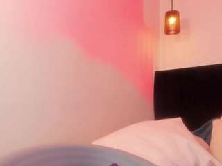 dollyzoe live cam preview