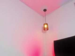 dollyzoe live cam preview