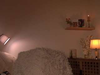 maidaeger's CamSoda show and profile