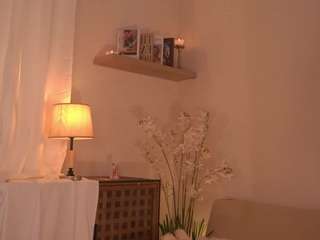 le modèle maidaeger est en webcam porno dans un show sur le site camsoda, il possède les tags suivants: ass,lush,tease,striptease,strip,skinny,black hair,sexting,foot fetish,erotic dance,drinking,doggy style,dirty talk,cock rating,brown eyes,asian,big ass,college,hd,small tits