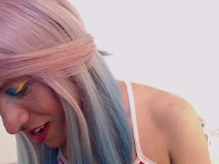 hugedanexxx Live Webcam on CamSoda