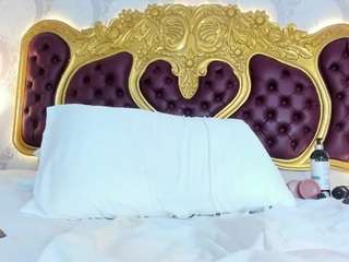 kendralholson live cam profile