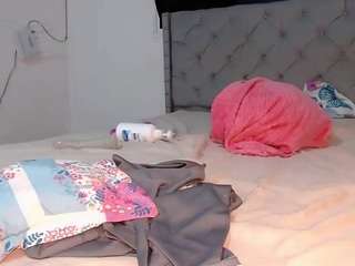 maddisonaderss Live Webcam on CamSoda
