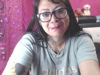  salomeone chat room