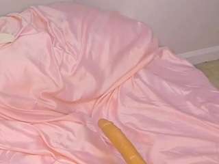 BEST DICK SUCK ON CAMSODA