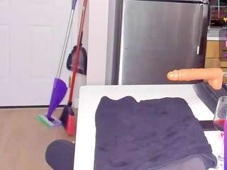 BEST DICK SUCKER ON CAMSODA