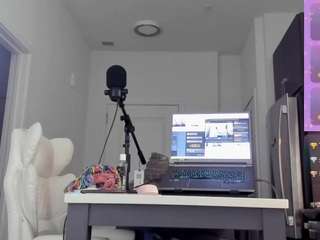 BEST DICK SUCKER ON CAMSODA
