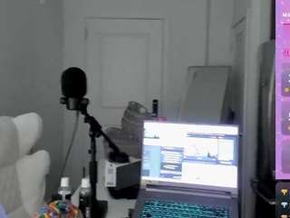 BEST DICK SUCKER ON CAMSODA