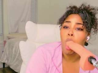 BEST DICK SUCKER ON CAMSODA