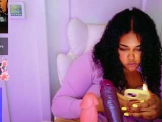 BEST DICK SUCKER ON CAMSODA live cam preview