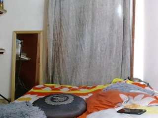 dannacamilasaenz Live Webcam on {site_name}