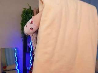 fannygranger's CamSoda show and profile