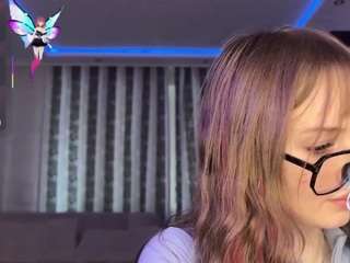 fannygranger's CamSoda show and profile