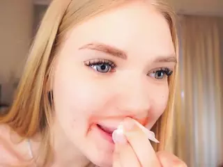 Kate and Eva's Live Sex Cam Show