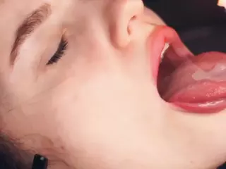 Tate's Live Sex Cam Show