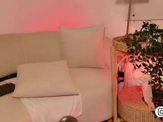 Live webcam model riley-pride on Soda Cams