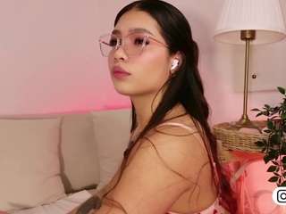 Live webcam model riley-pride on Soda Cams