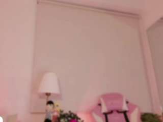 Cutie Riley live webcam show