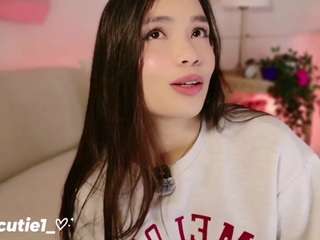 Cutie Riley live cam preview