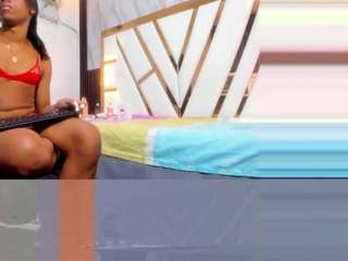 amber-dior Live Webcam on CamSoda