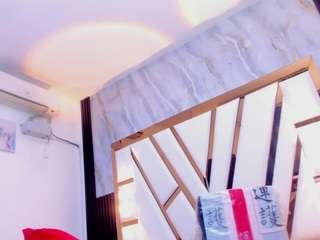 amber-dior Live Webcam on CamSoda