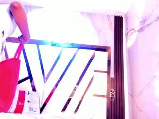 amber-dior webcam model