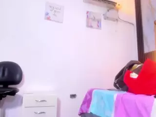amber-dior's Live Sex Cam Show