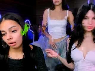 berry-alma Live Webcam on CamSoda