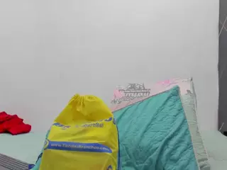 Cloeerabbytt's Live Sex Cam Show