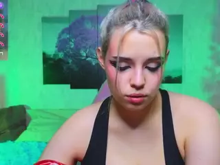 Lux's Live Sex Cam Show