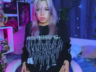 Lux's Live Sex Cam Show