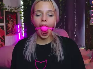 Lux's Live Sex Cam Show