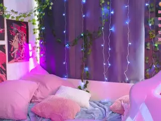 Lux's Live Sex Cam Show