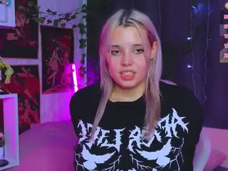 Lux's Live Sex Cam Show