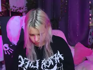 Lux's Live Sex Cam Show