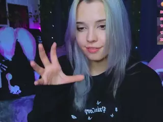 Lux's Live Sex Cam Show
