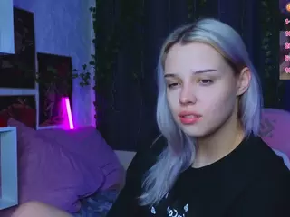 Lux's Live Sex Cam Show