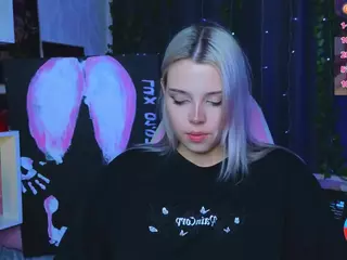 Lux's Live Sex Cam Show