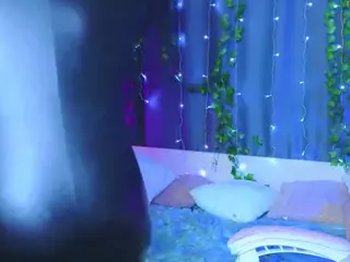 Lux's Live Sex Cam Show