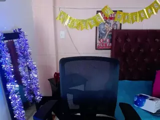 gigiuwu's Live Sex Cam Show