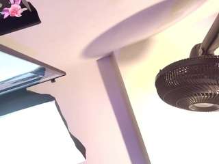 nicoleparker1 webcam model