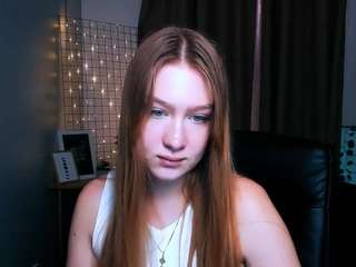 playful-sophie Live Webcam on CamSoda
