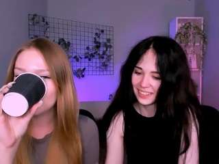 playful-sophie Live Webcam on CamSoda