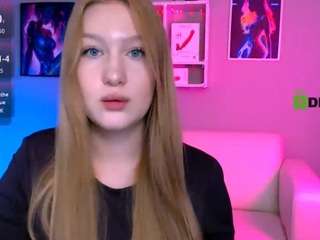 playful-sophie Live Webcam on CamSoda