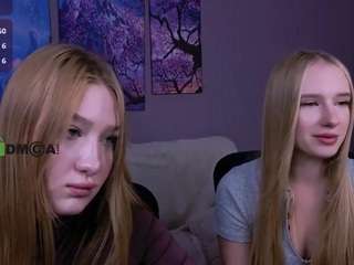 playful-sophie Live Webcam on CamSoda