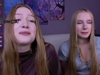 playful-sophie Live Webcam on CamSoda