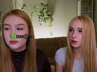 playful-sophie Live Webcam on CamSoda