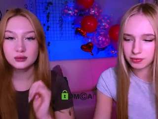 playful-sophie Live Webcam on CamSoda