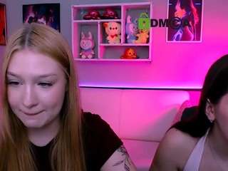 playful-sophie webcam