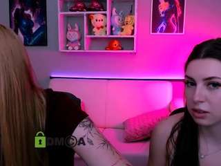 playful-sophie webcam